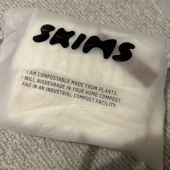 NWTS SKIMS cozy stocking OS ecru - Picture 2 of 4